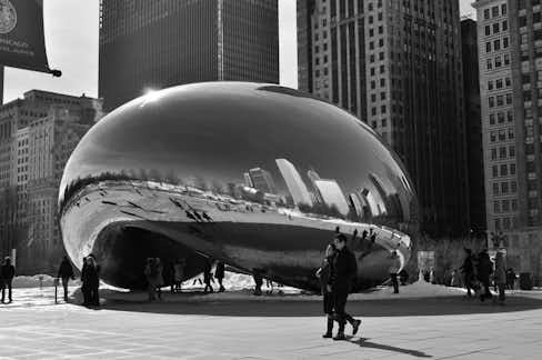 Black and white image of a sculture in Chicago, Illinois.