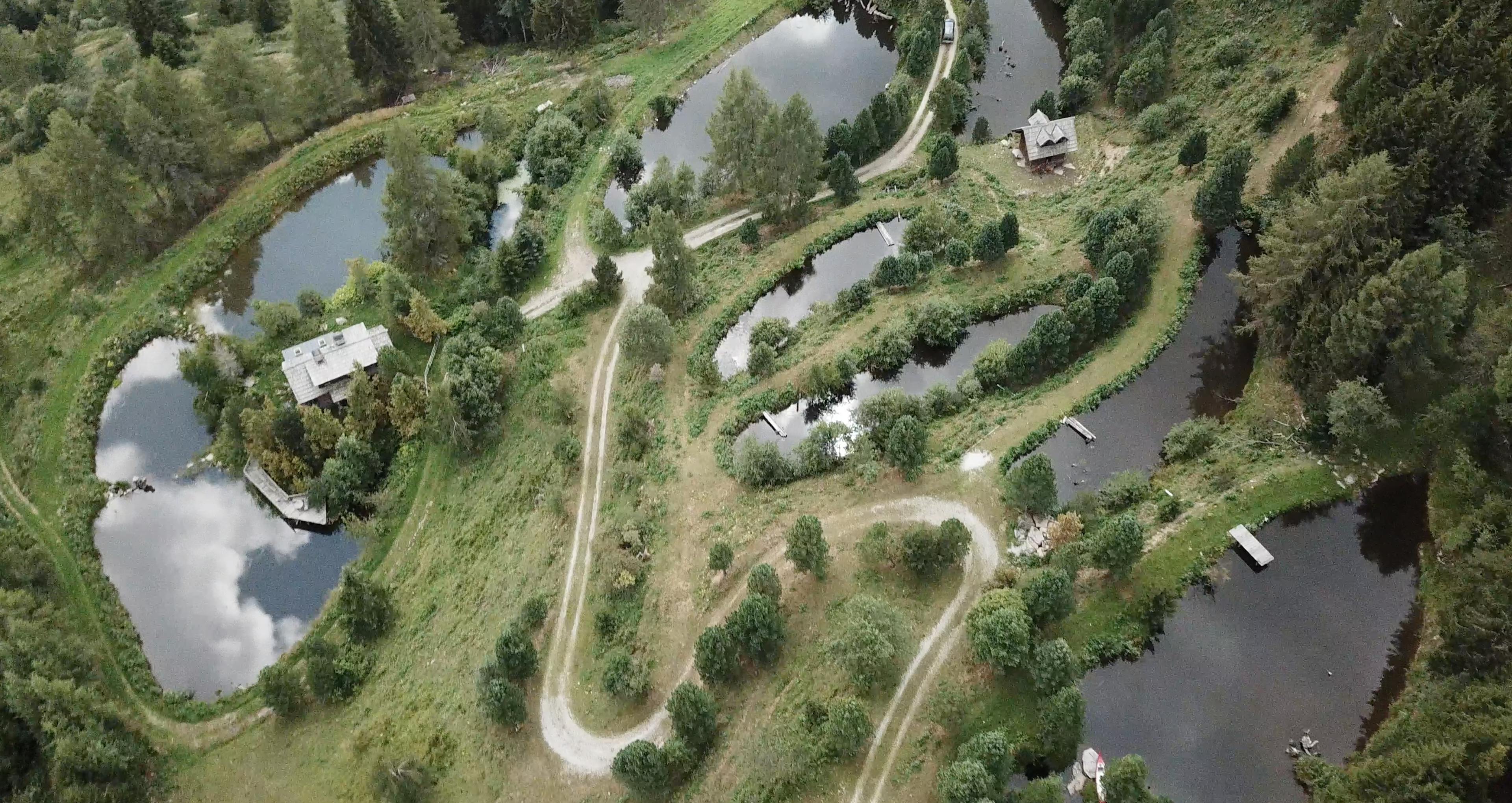 Overhead image of the twists and turns in the landscape at the Krameterhof